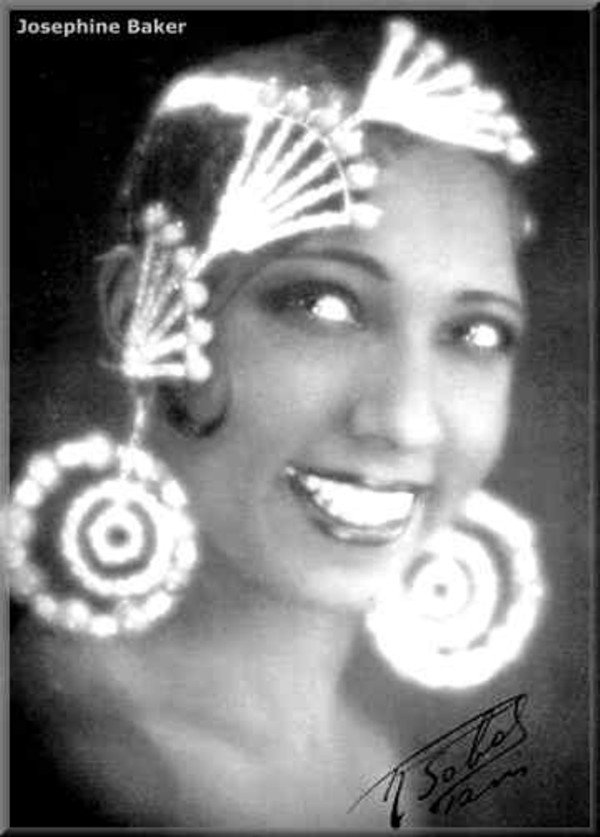 Chasing a Rainbow: The Life of Josephine Baker photo