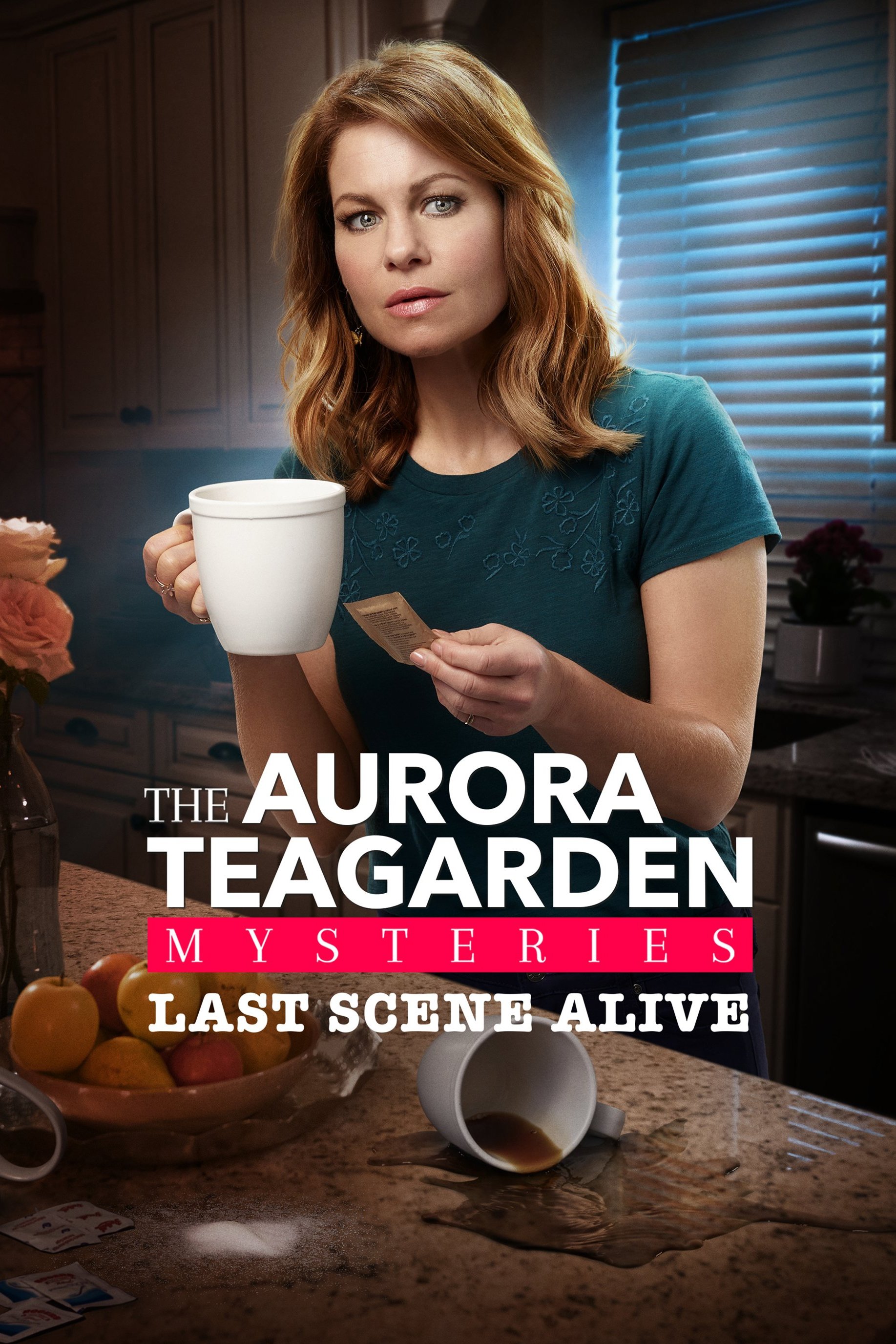 Last Scene Alive: An Aurora Teagarden Mystery photo