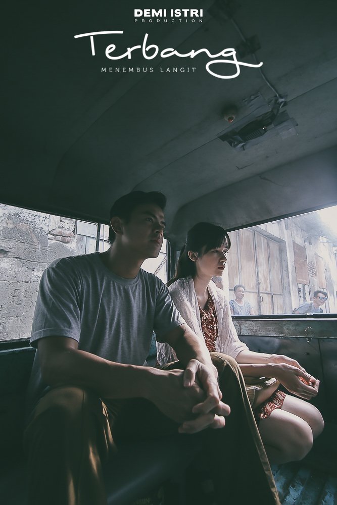 Terbang: Menembus Langit photo