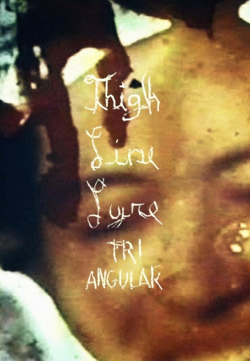 Thigh Line Lyre Triangular photo