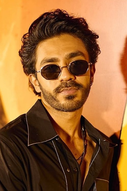 Aaishvary Thackeray photo