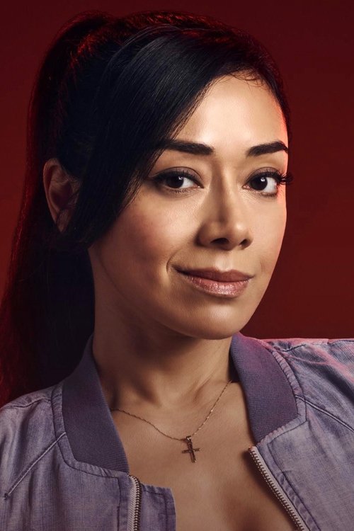 Aimee Garcia photo