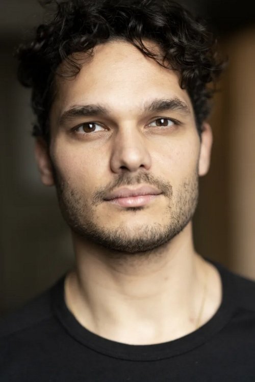 Alexander Mayah Larsen photo