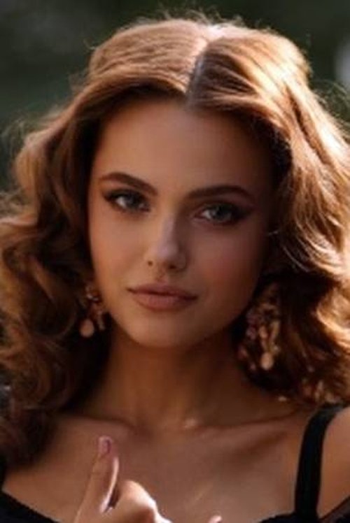 Alexandra Coman photo