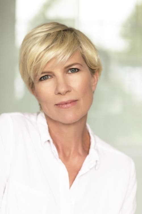 Alexandra Tydings photo