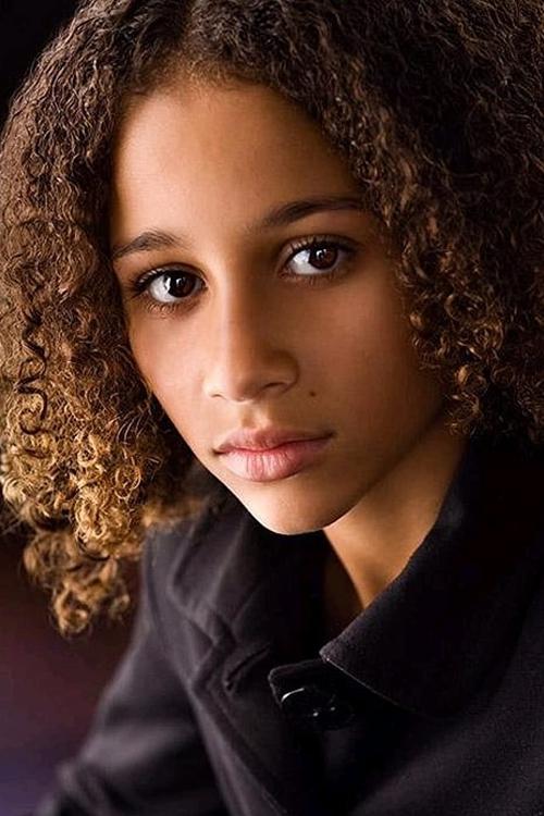 Alexis Llewellyn photo