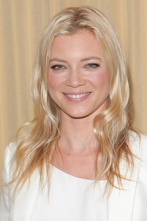 Amy Smart photo