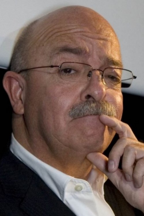 Andrés Bustamante photo