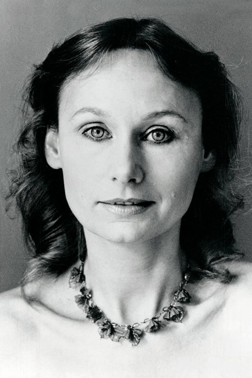 Angela Pleasence photo