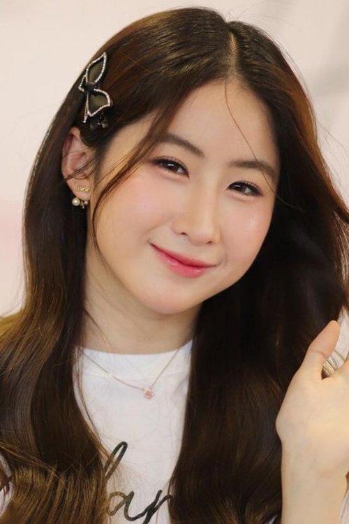 Apasra Lertprasert photo