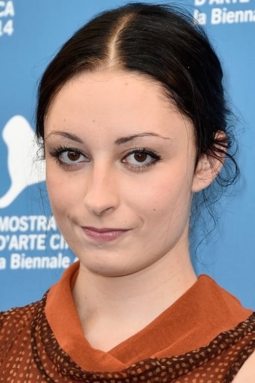 Arielle Holmes photo