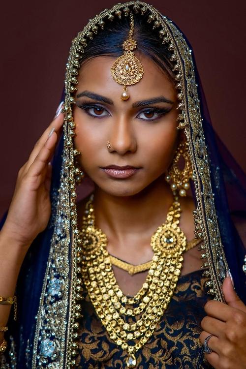 Aswina Vinotharuban photo