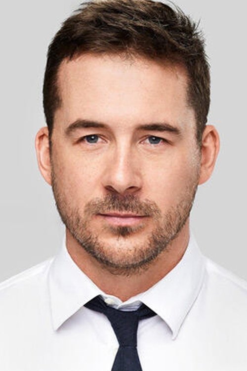 Barry Sloane photo