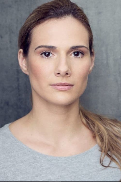 Bernadett Ostorházi photo