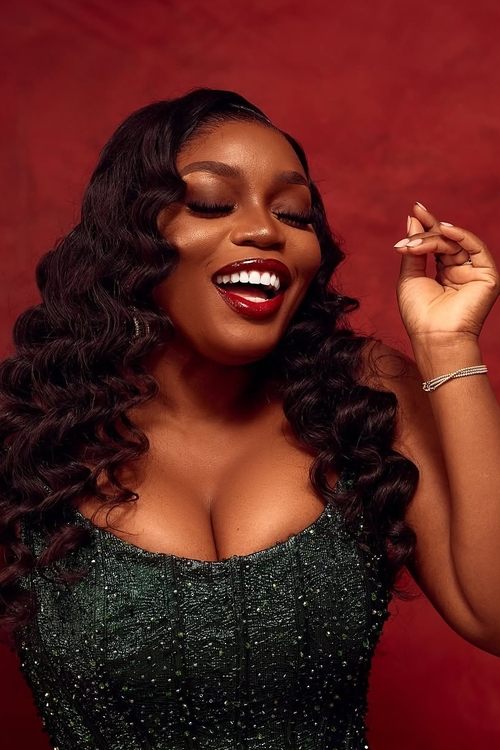 Bisola Aiyeola photo