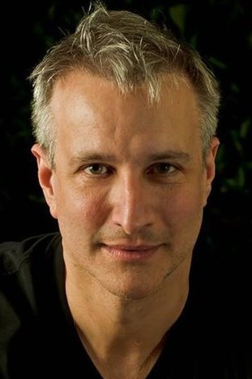 Bronson Pinchot photo
