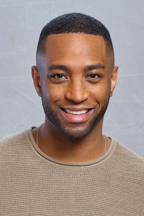 Brooks Darnell photo