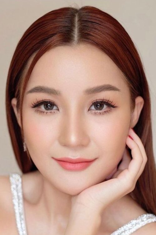 Busarakam Wongkamlao photo