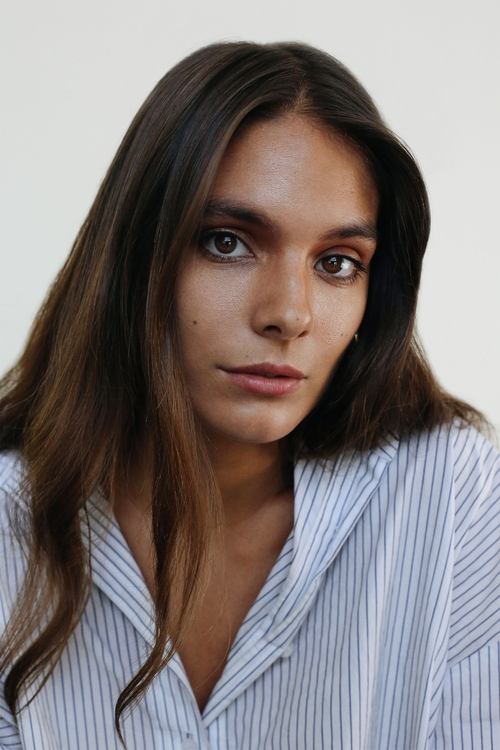 Caitlin Stasey photo