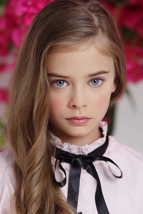 Carina Battrick photo