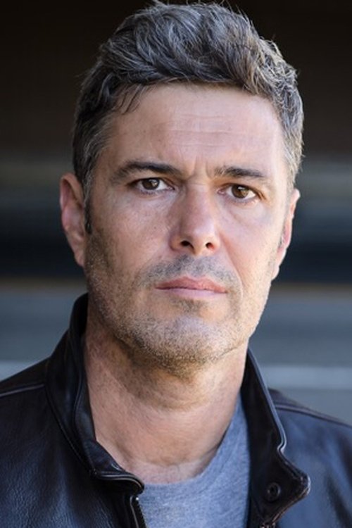 Carlos Bernard photo