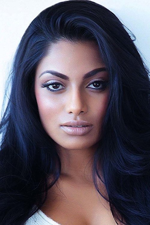 Chandrika Ravi photo