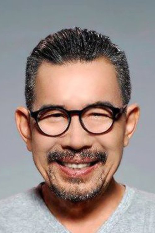 Charat Fuengarom photo