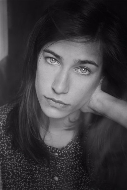 Charlotte Van Bervesselès photo