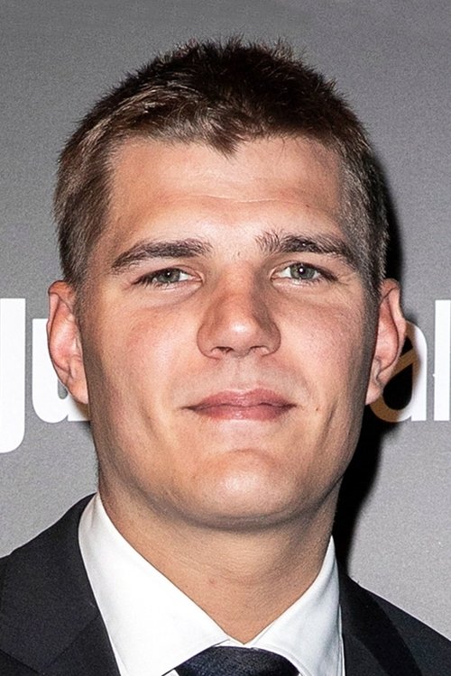 Chris Zylka photo