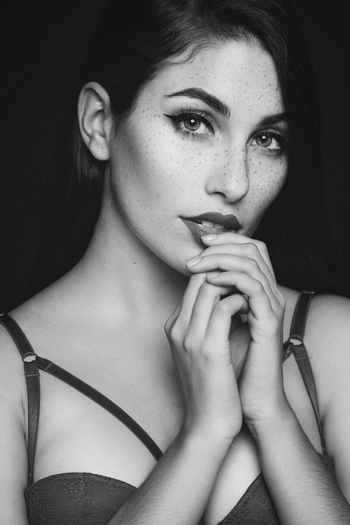 Cintia García photo