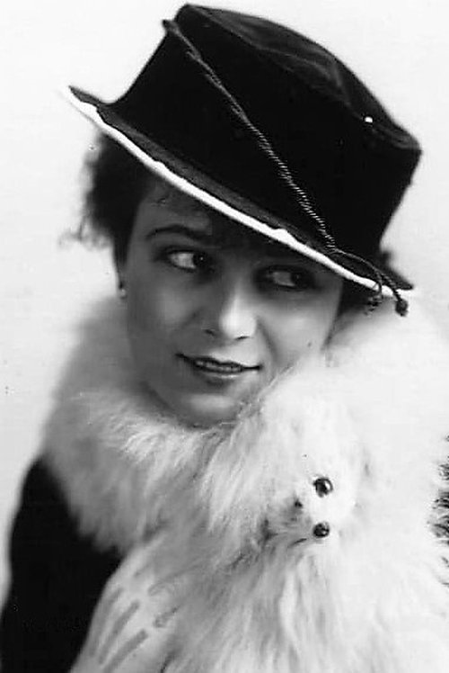 Claire Anderson photo