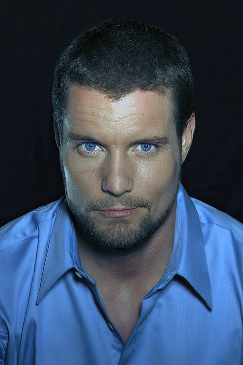 Damien Puckler photo