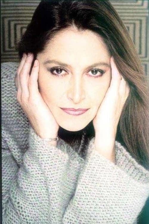 Daniela Romo photo