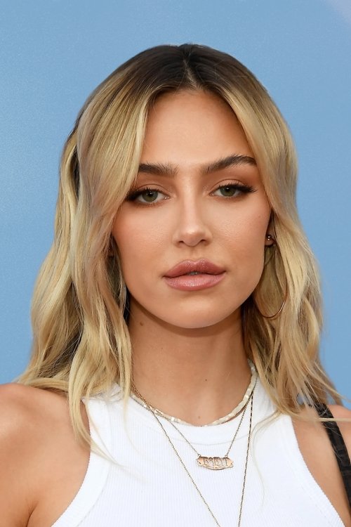 Delilah Hamlin photo