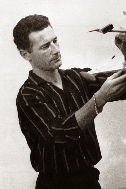 Derek Meddings photo