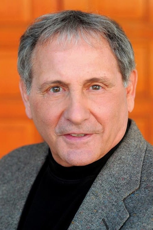 Dominic Oliver photo