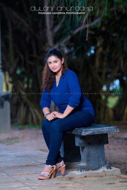 Dulani Anuradha photo