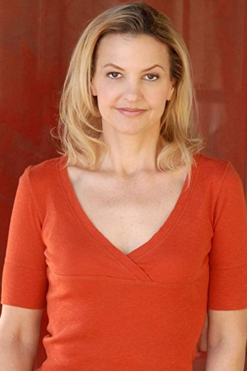 Elle Alexander photo