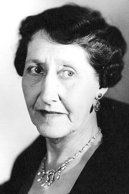 Elspeth Dudgeon photo