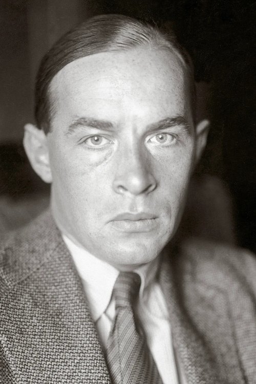 Erich Maria Remarque photo