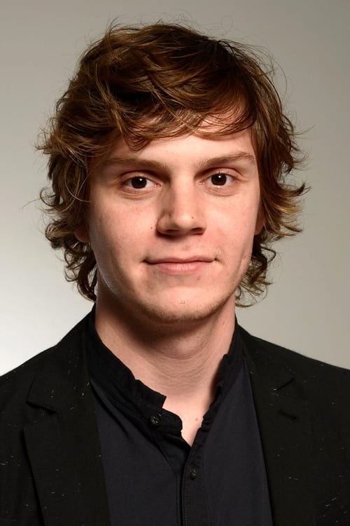 Evan Peters photo