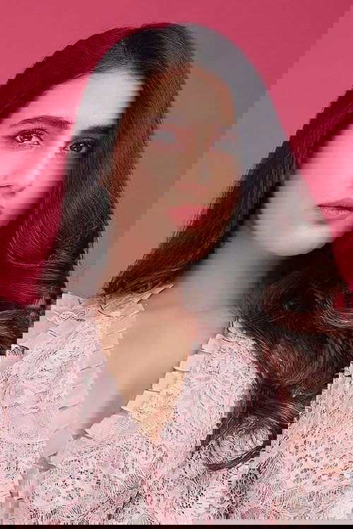 Fatima Sana Shaikh photo