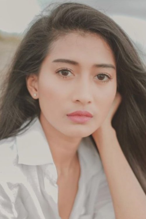 Fitrie Rachmadhina photo