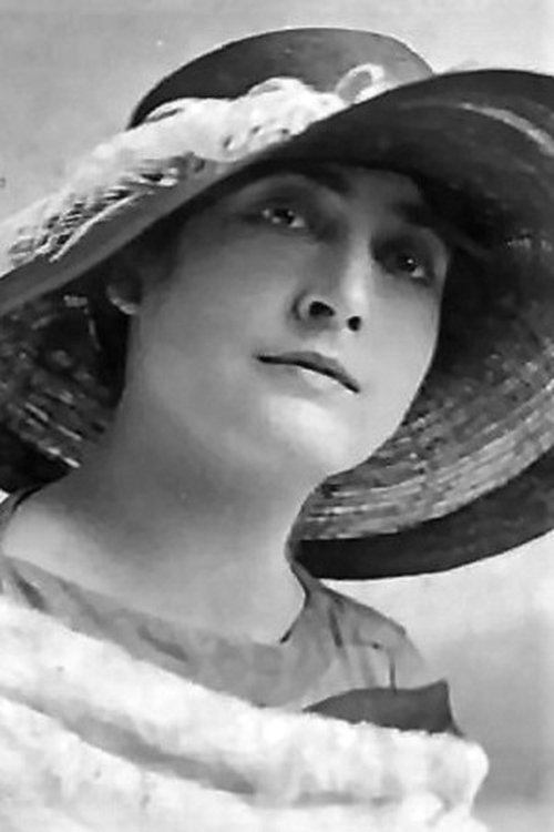 Flora Revalles photo