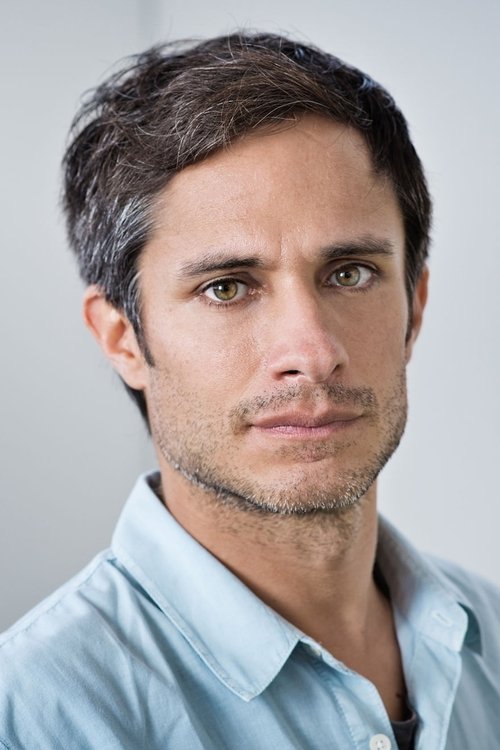 Gael García Bernal photo
