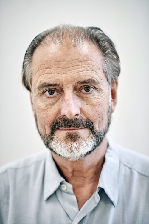 Gareth Armstrong photo