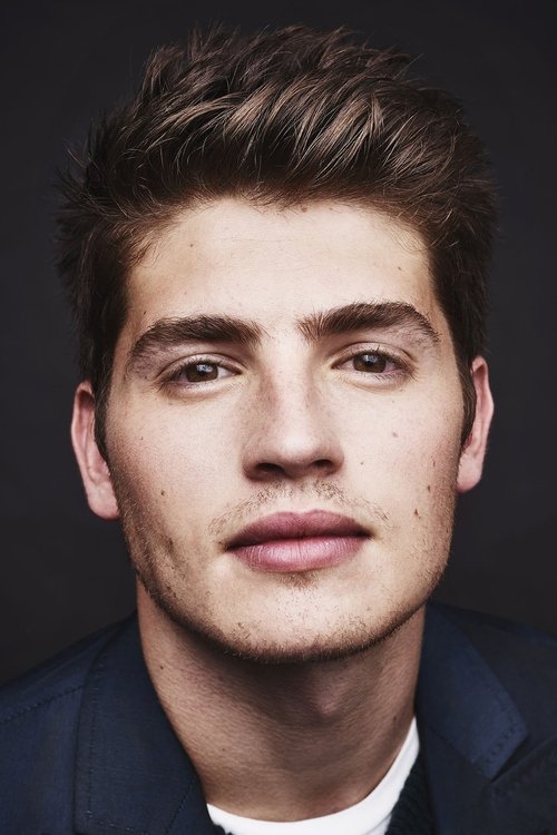Gregg Sulkin photo