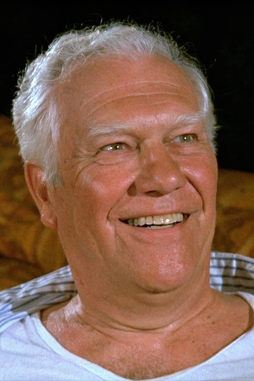 Harry Holcombe photo