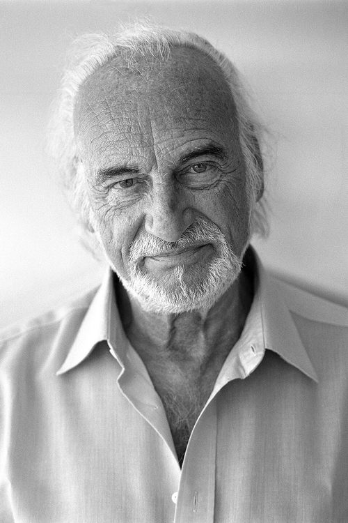 Héctor Alterio photo