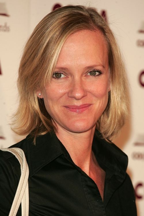 Hermione Norris photo
